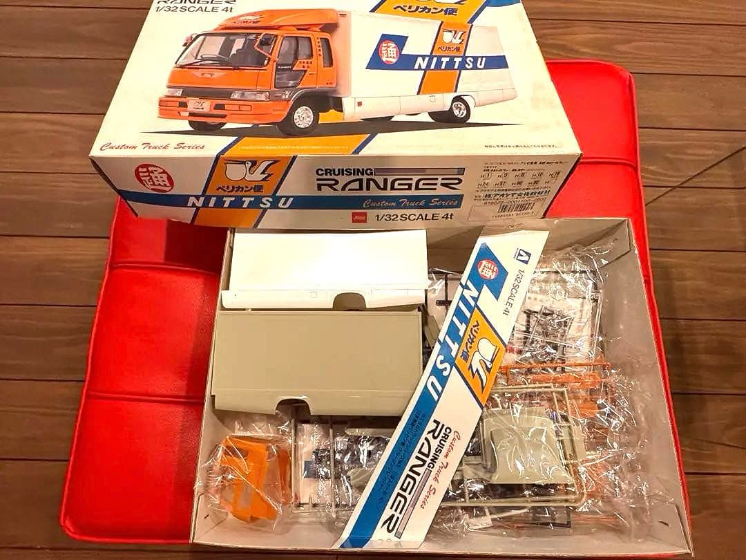 日本通運の1/32「ペリカン便」日本通運（NITTSU）日野レンジャー新品未使用