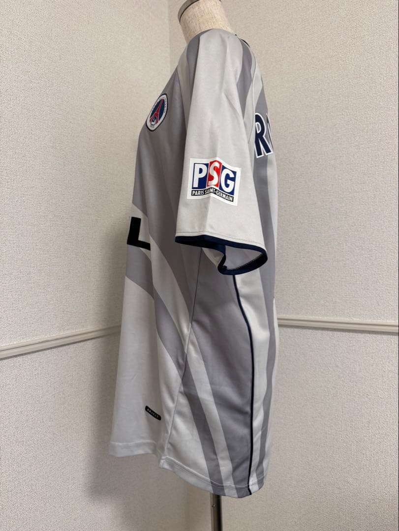 値下げ‼️ 激レア　ナイキ　パリサンジェルマン　01-02アウェイ　ロナウジーニョ