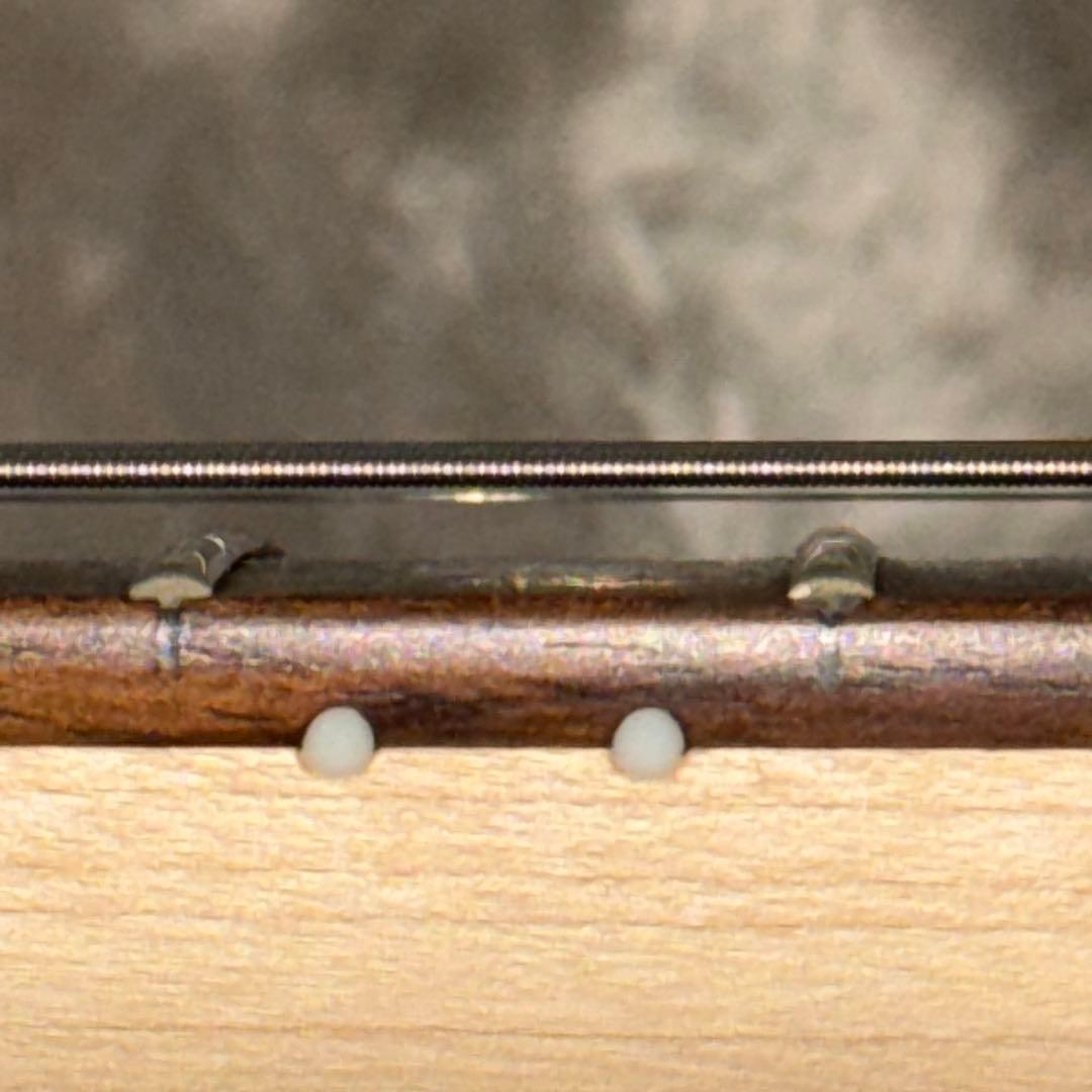 h*4様 Squier Affinity Stratocaster 色:バーガン