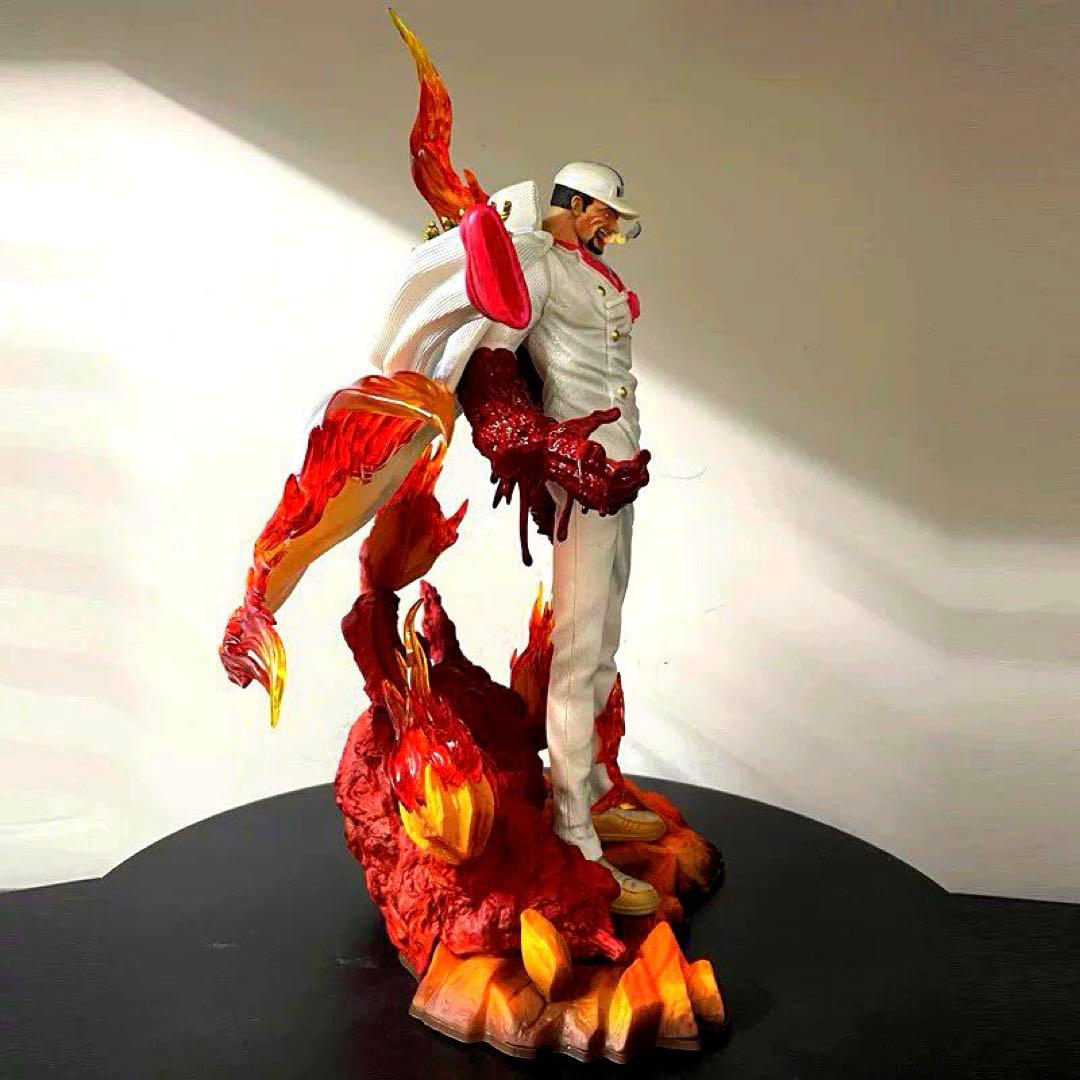 ワンピース　赤犬　サカズキ　白　フィギュア　ガレージキット