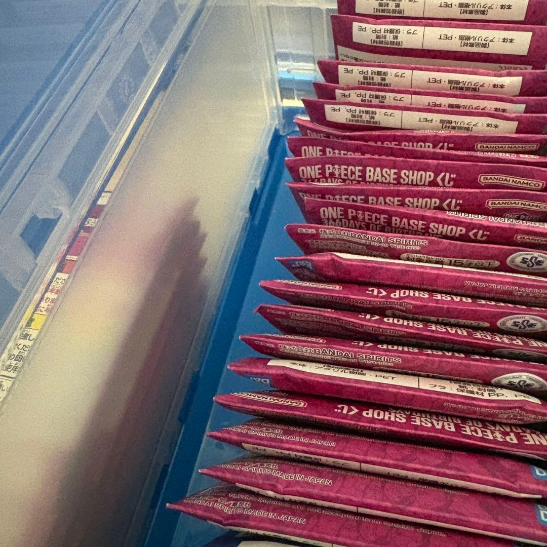 ワンピースベースショップ　アクリルブロックチャーム　10-12月　未開封120個