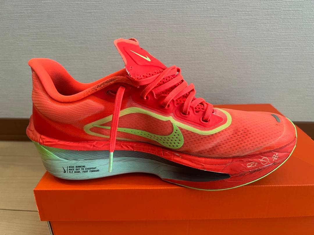 Nike Zoom Fly 6 オレンジ