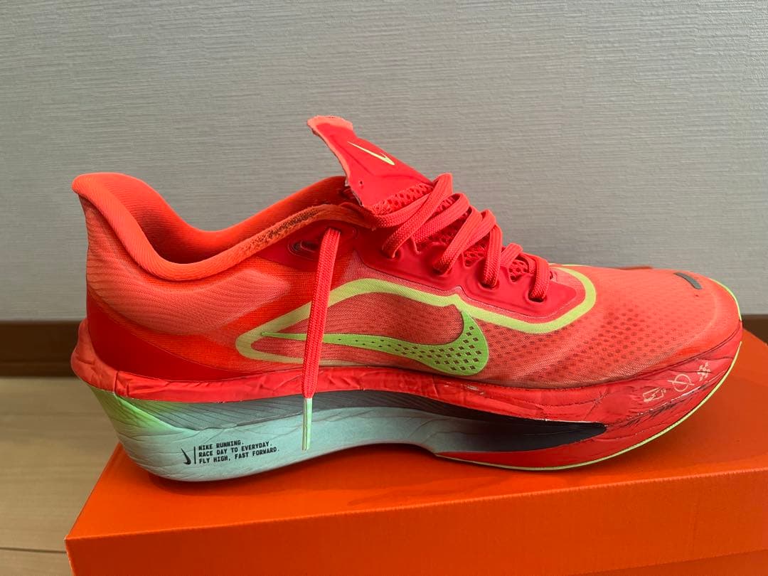 Nike Zoom Fly 6 オレンジ