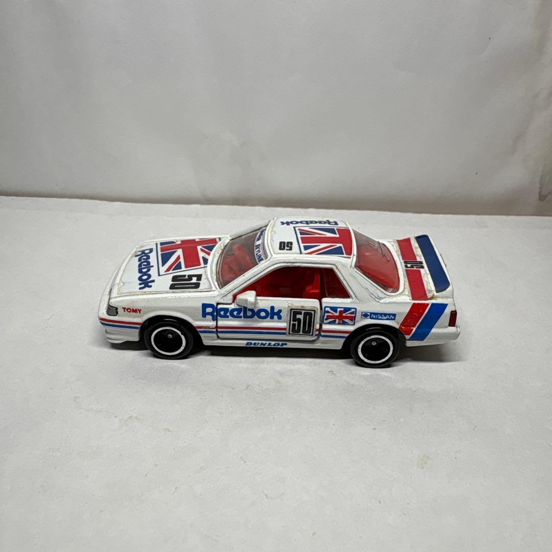 トミカ　日本製　赤箱　84 ニッサン　スカイライン　レーシング