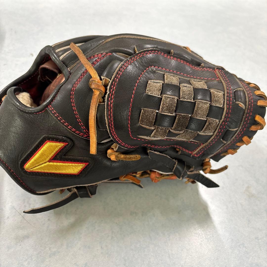 L 黒 右投げ用グローブ 編み込みデザイン