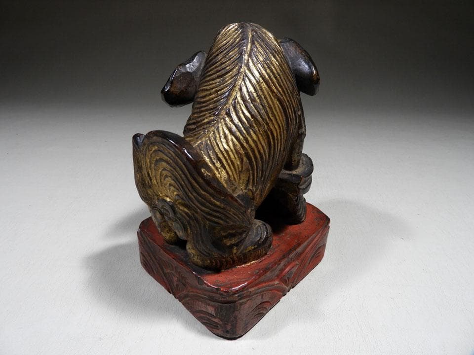 ●時代物 古木の彩色木彫 個性的 趣き 唐獅子 珍品 箱入 高さ14.5cm程度