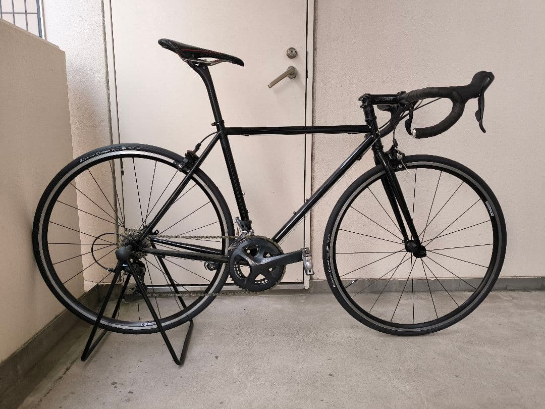 アートサイクルスタジオ　ロードバイク　タイヤ、ブレーキ　ハンドル等新品