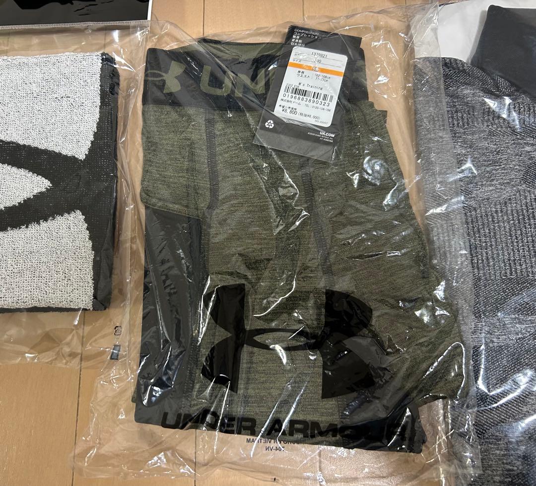 アンダーアーマー Sサイズ 2025年 福袋