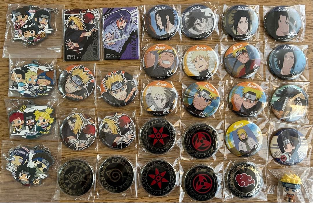 NARUTO ナルト 疾風伝 金バッジ　メモリー缶バッジ　ラバマスセット
