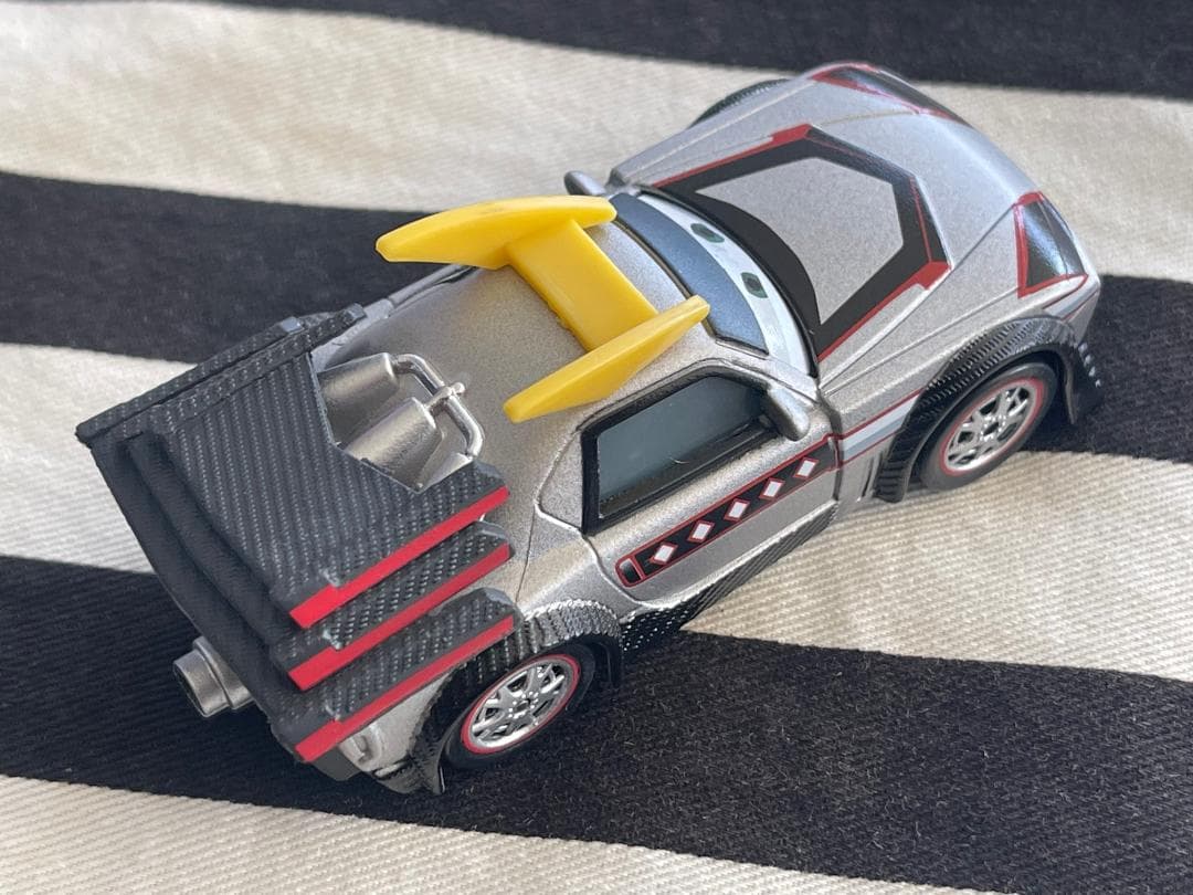 新品非売品　カーズ ミニカー　カブト　メーターつくり話　暴走族カー