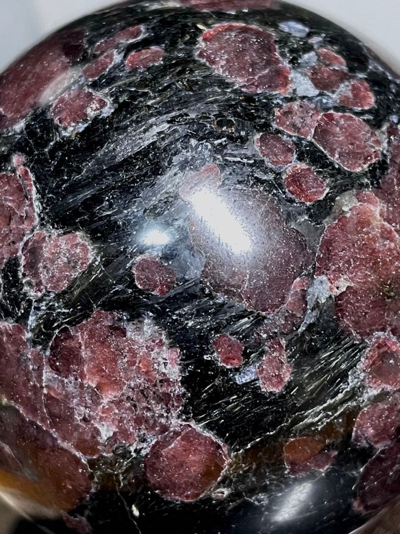 ガーネット インヌーマイト【丸玉●スフィア】台座付き◆天然石◆パワーストーン