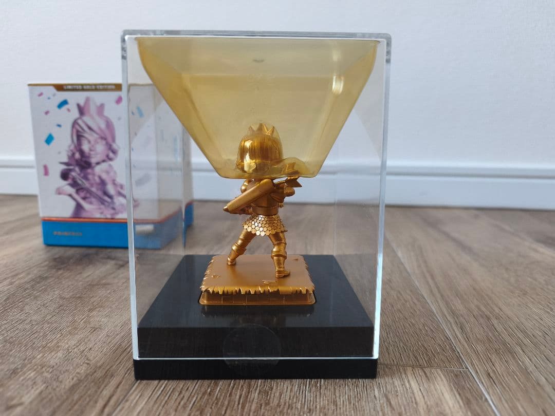 【希少非売品】クラロワ プリンセス フィギュア 限定ゴールドエディション