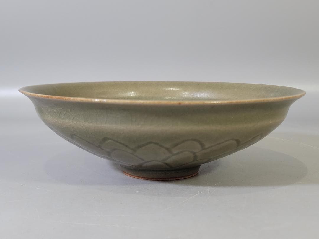 中国 青磁 碗 DT760