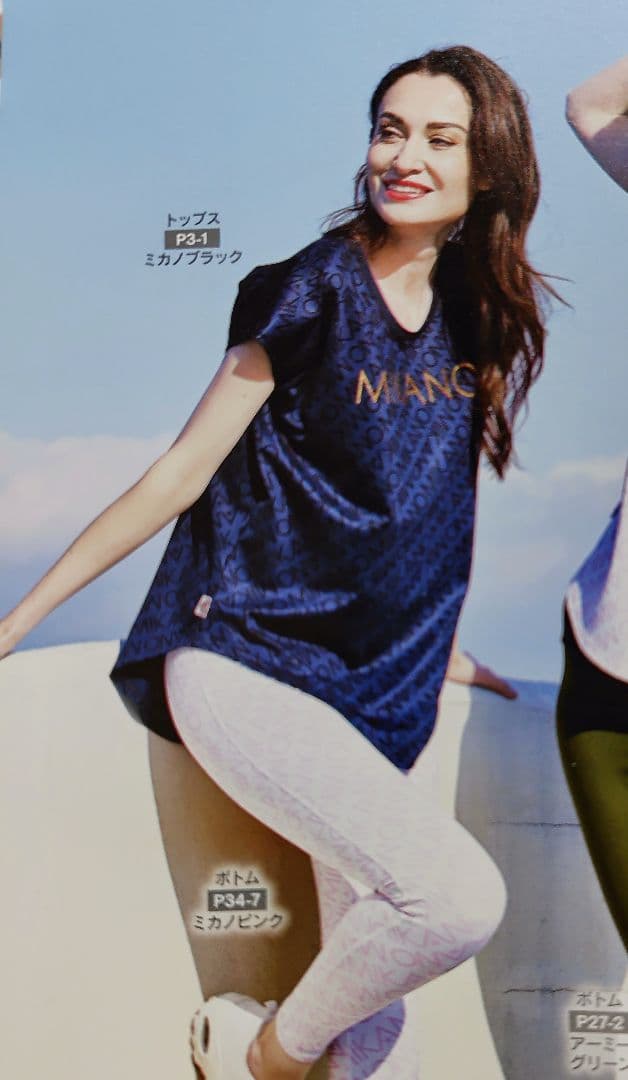 【ほぼ新品】ミカランセ MIKANO エアリー Tシャツ 日本製