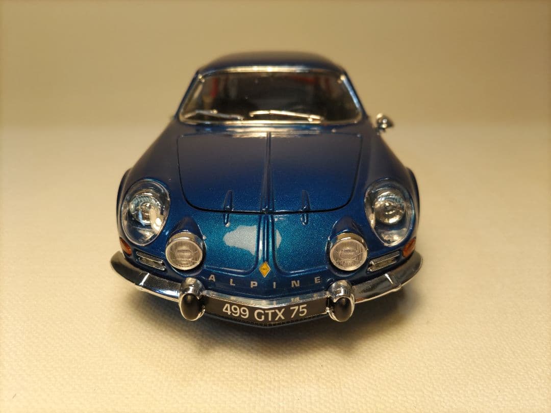 (送料込み)【1/16ダイキャストカー】アルピーヌA110 1600s