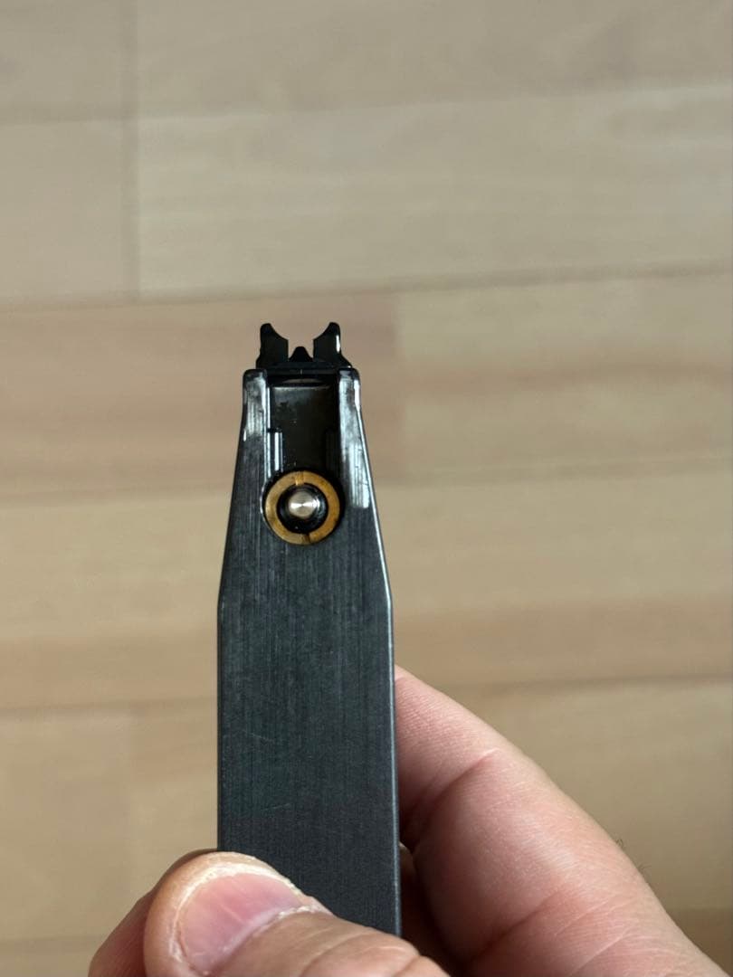 東京マルイp320予備マガジン一本付き