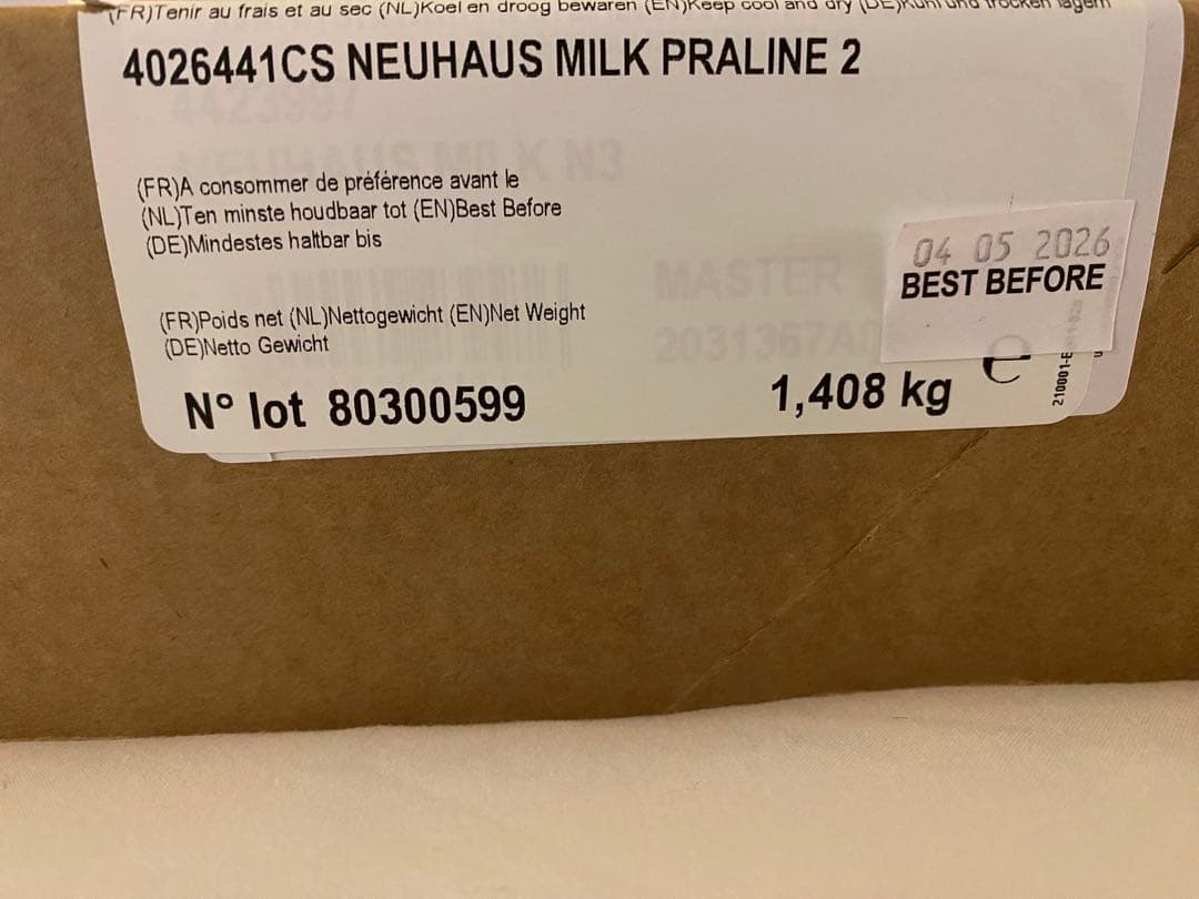 ベルギー王室御用達　ノイハウスNeuhaus ノイハウス•レ　128ピース