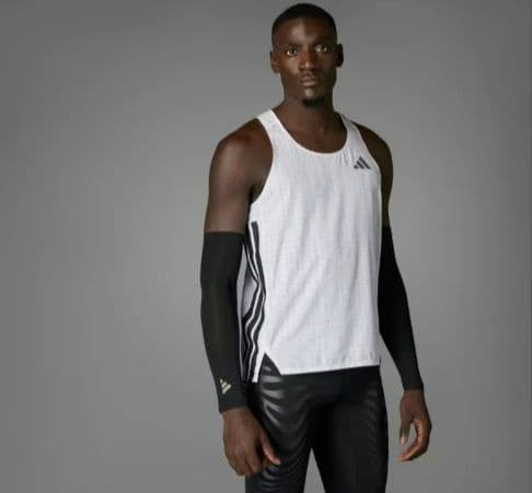 adidas アディゼロ シングレット ランニング 日本未発売