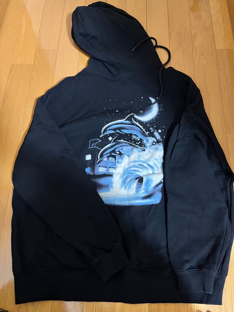 あいみょん　イルカな？スウェット