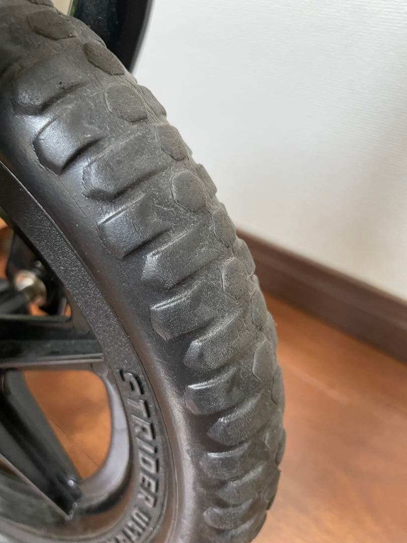 STRIDER バランスバイク ブラック