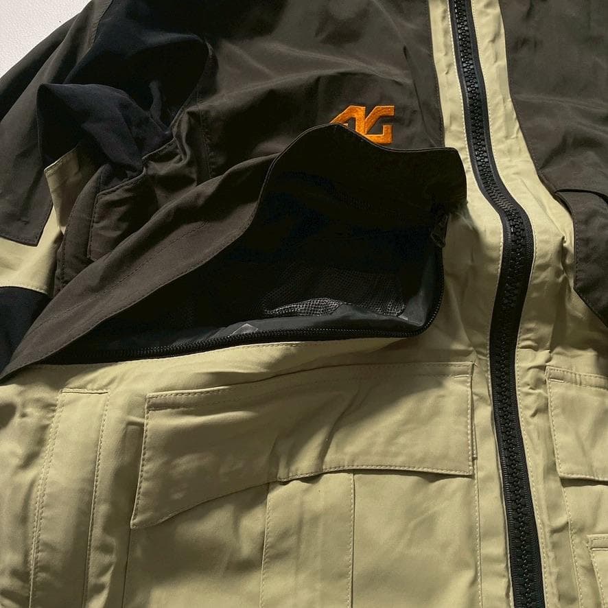 【新品タグ付き】バートン アナログ エントラント Dermizax ボードウェア