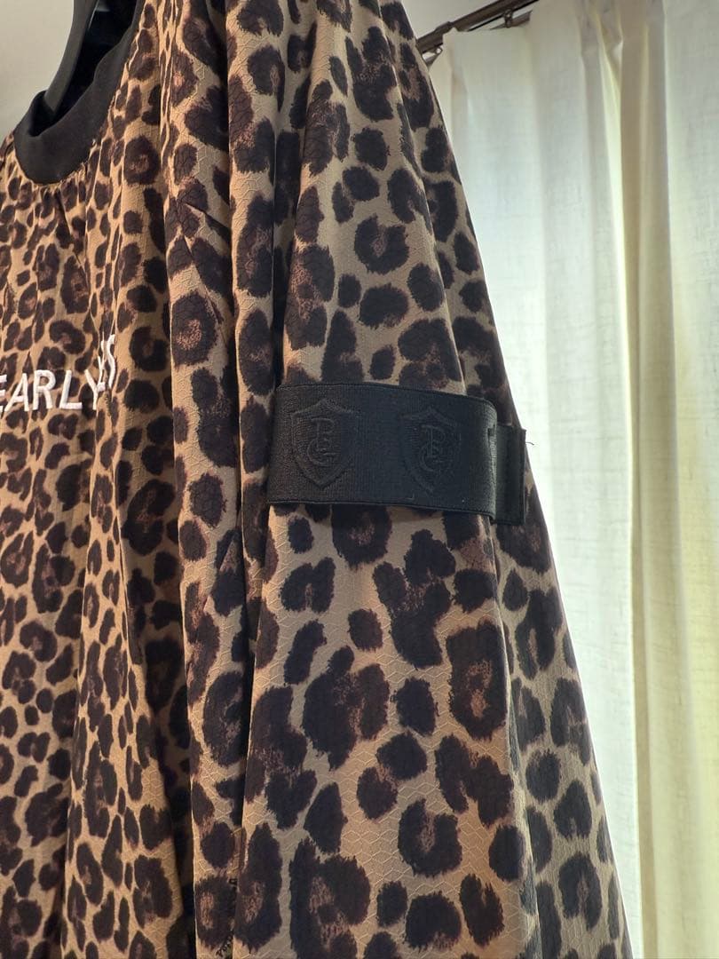 PEARLY GATES ヒョウ柄長袖シャツ