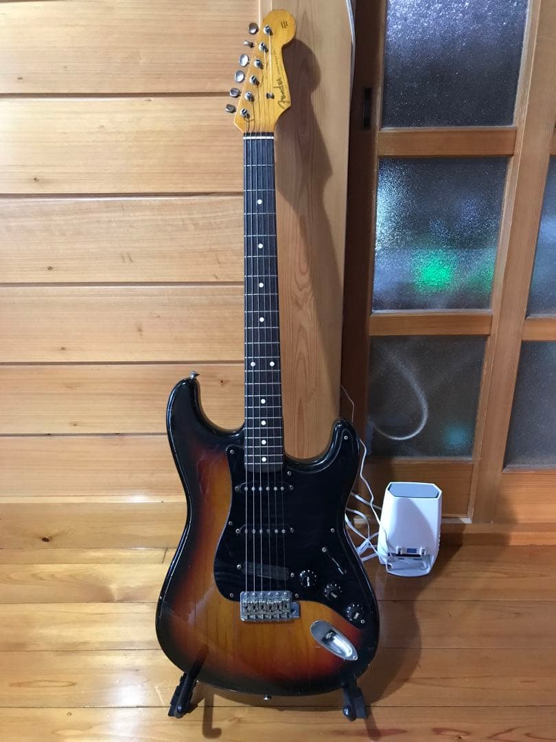 ギター Fender Japan ST57-70T Tobacco Sunburst
