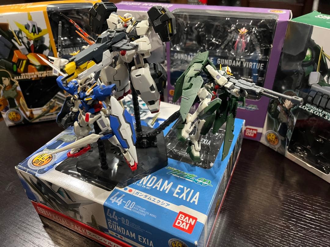 HCMPro ガンダムダブルオー4体セット　初回限定スペシャルパック付属