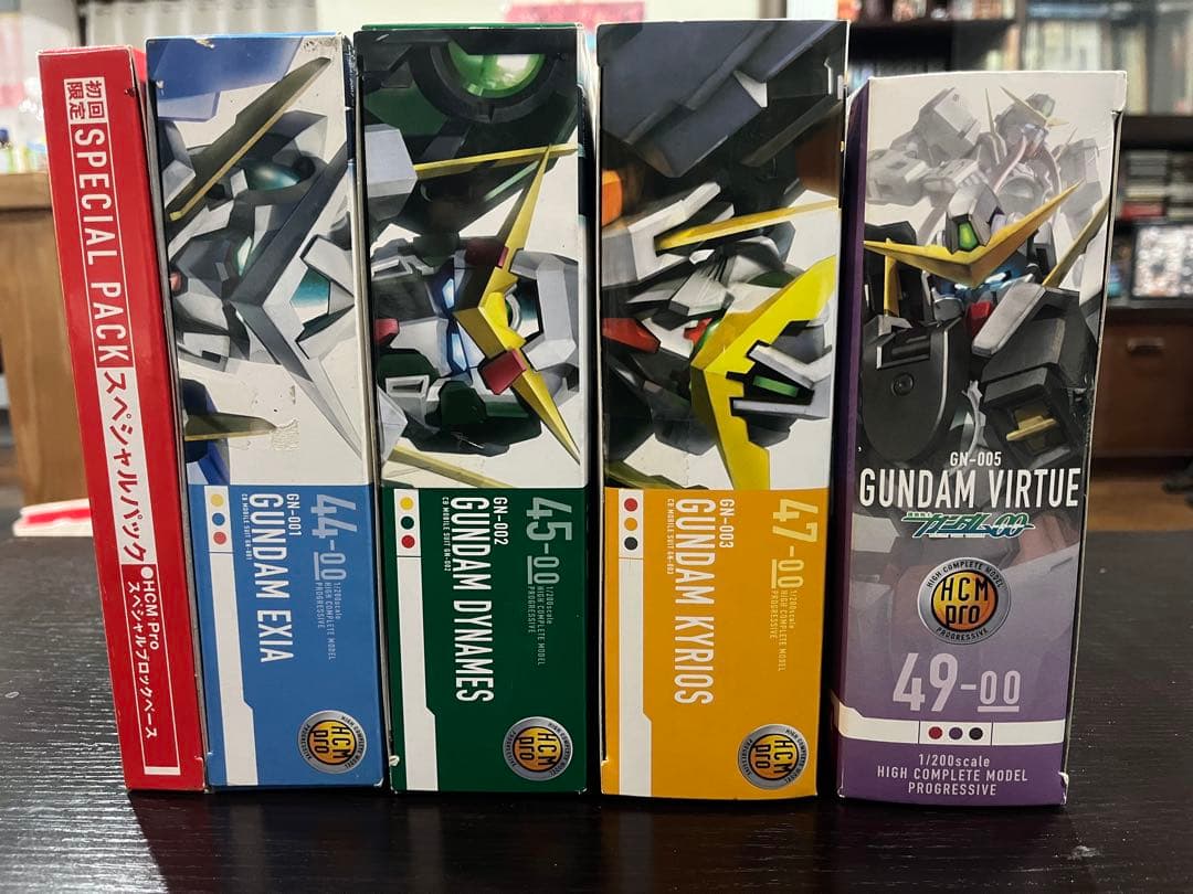HCMPro ガンダムダブルオー4体セット　初回限定スペシャルパック付属