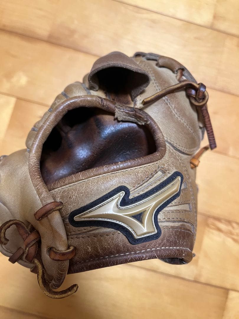 Mizuno Global Elite ピッチャー用グラブ