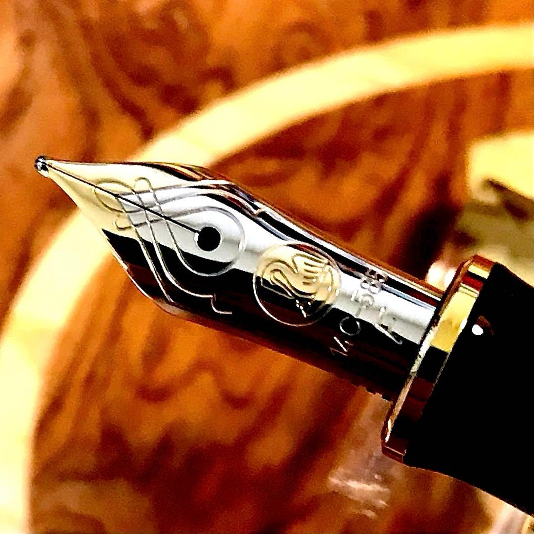 ☆超お勧め☆美しいペリカン万年筆M400ブルー縞(Ｆ)