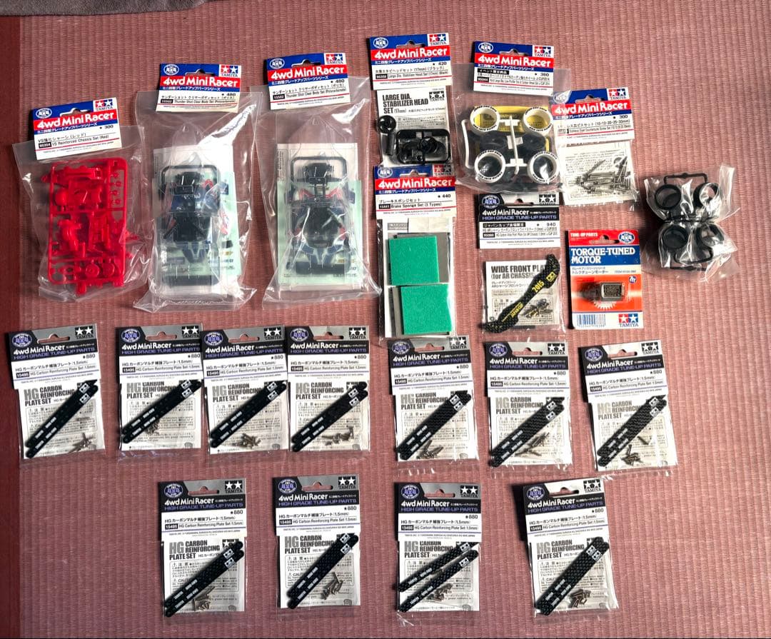 ミニ四駆パーツセット販売　定価以下でお買い得です。