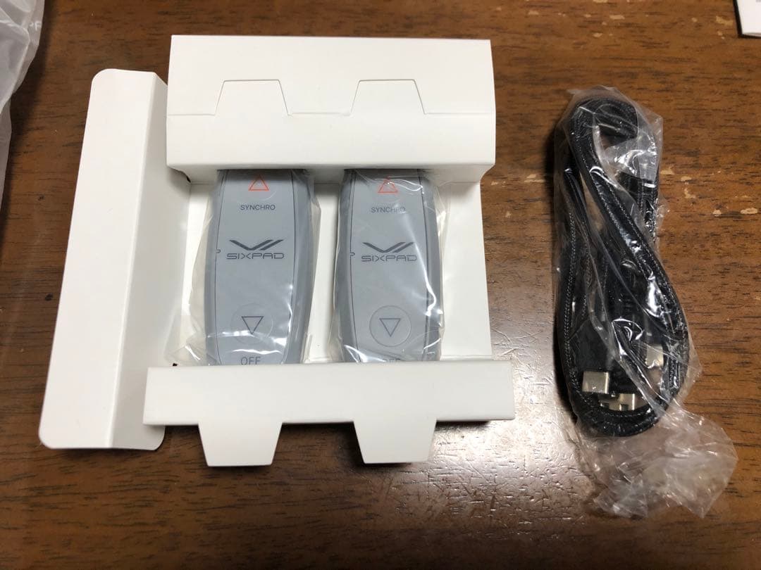 SIXPAD Leg Beat 2 レッグベルト2 コントローラー2個付き