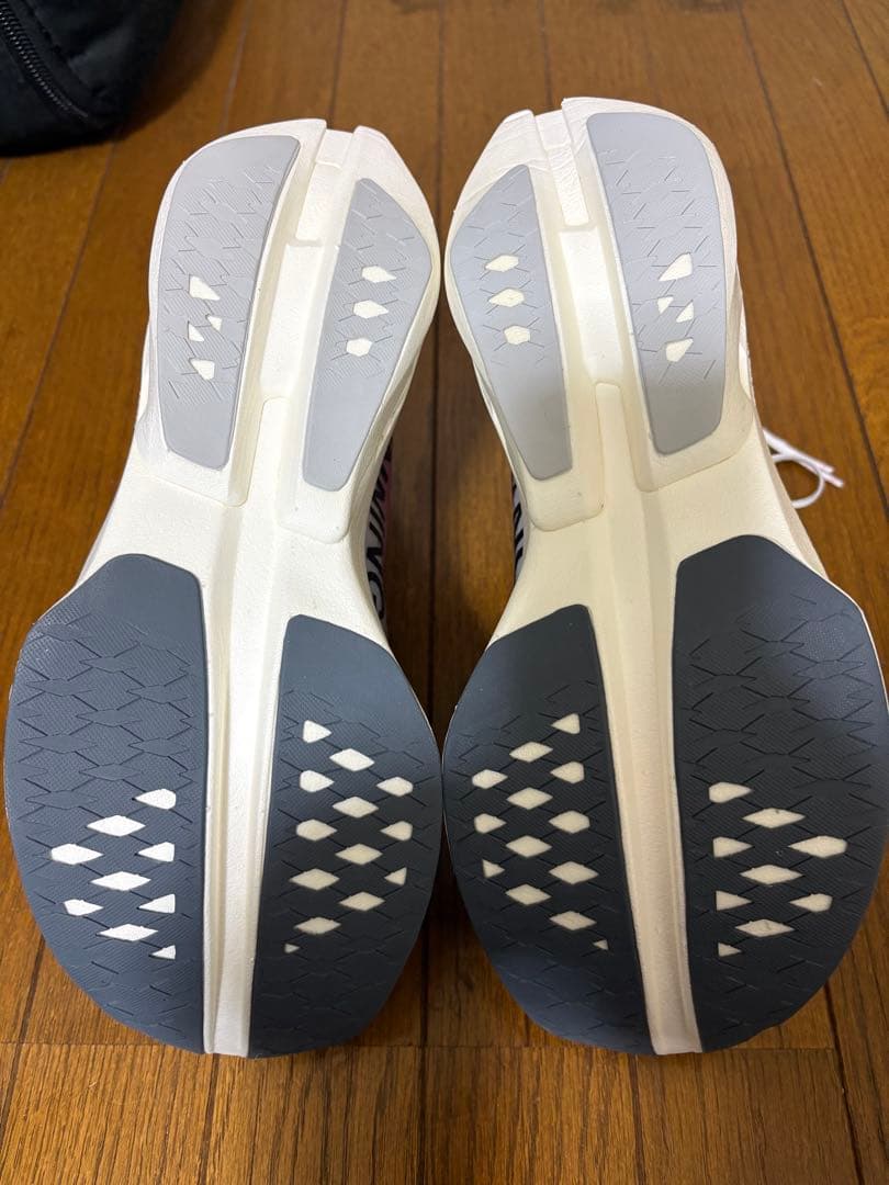 【新品正規品】早い者勝ち！大特価！クラウドブーム　ストライク25.0cm