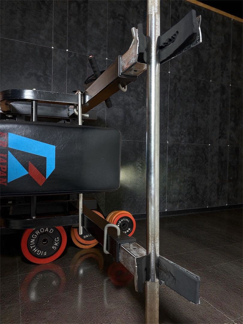 トレーニングベンチ バーベルラック付き