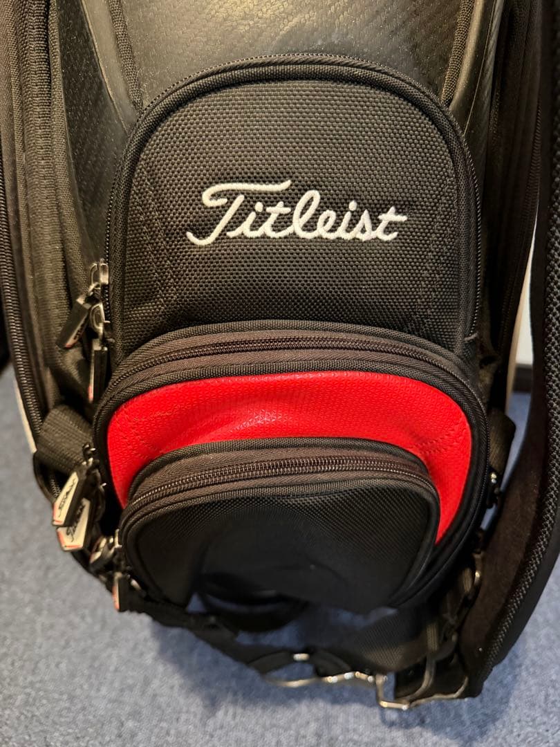 【1番人気】タイトリスト　ツアーキャディバッグ