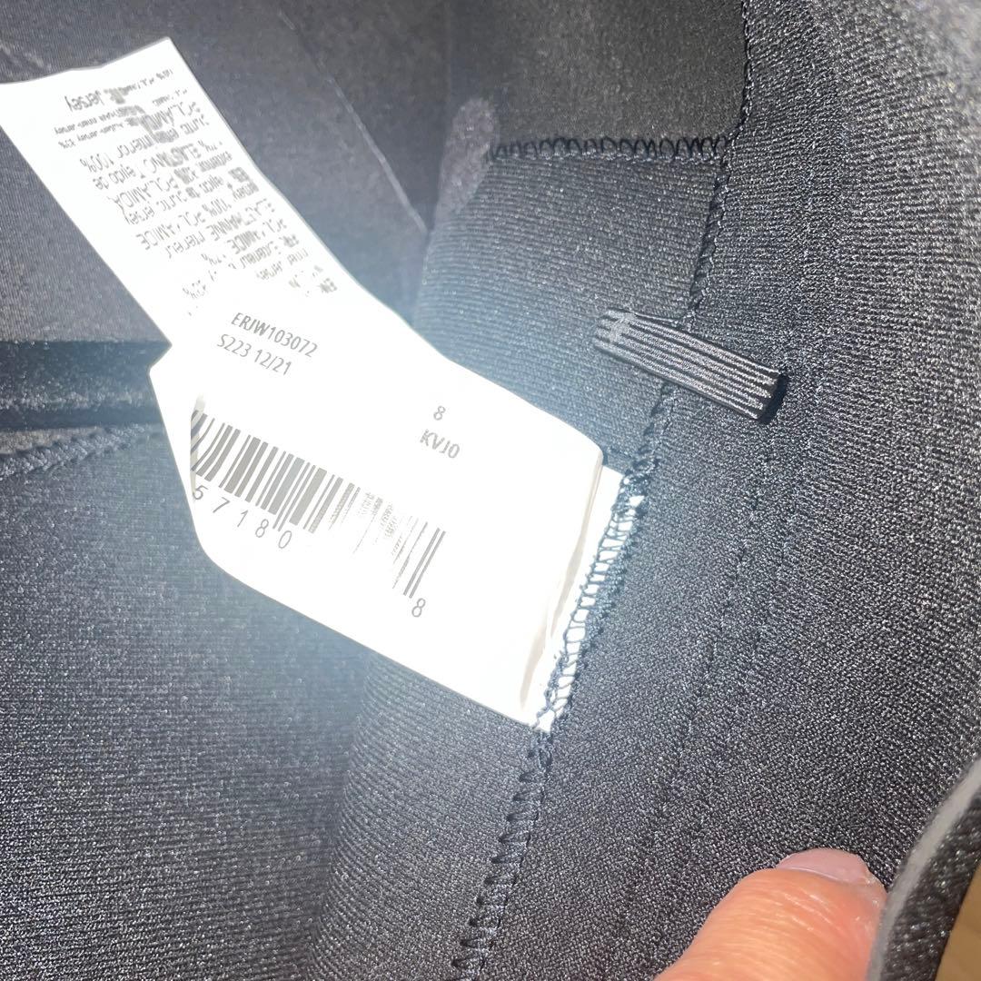 ロキシー　3×4㍉フルスーツ 新品ウェットスーツ　8号サイズ