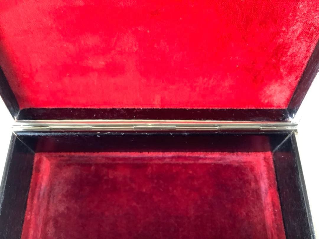 銀製 宝石箱 silver950 鍵付 唐草紋様手彫り 骨董品