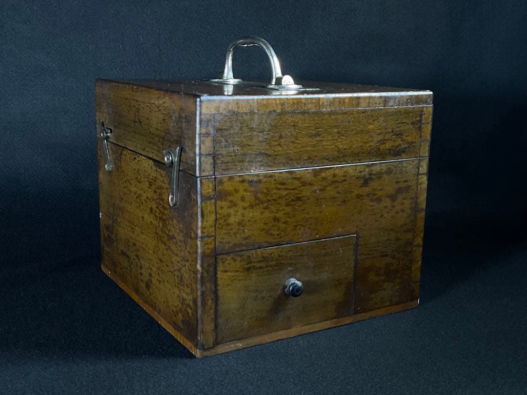 医者　道具箱　木箱　往診鞄　古道具