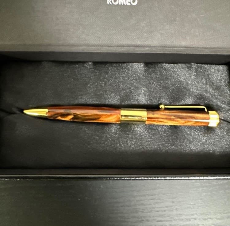 ROMEO no.3 2024年限定デザイン　オーリックアンバー