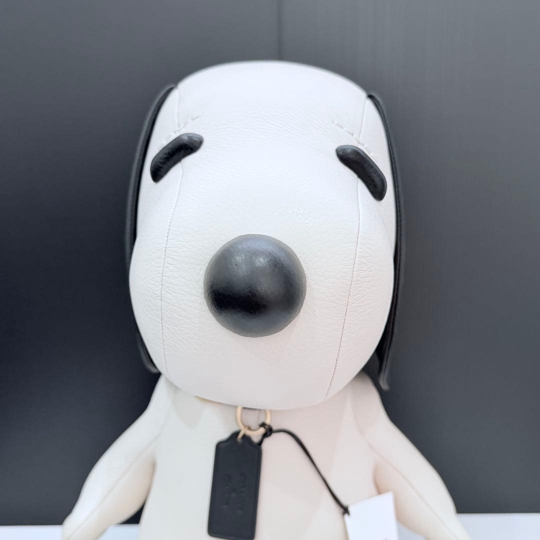 コーチ　スヌーピー　ぬいぐるみ　2025ホワイト