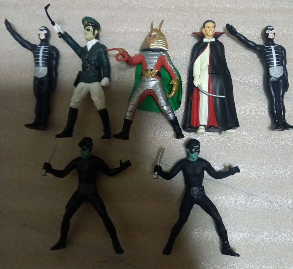 仮面ライダー の敵!ショッカー最高幹部と戦闘員フィギュア ７体セット✨