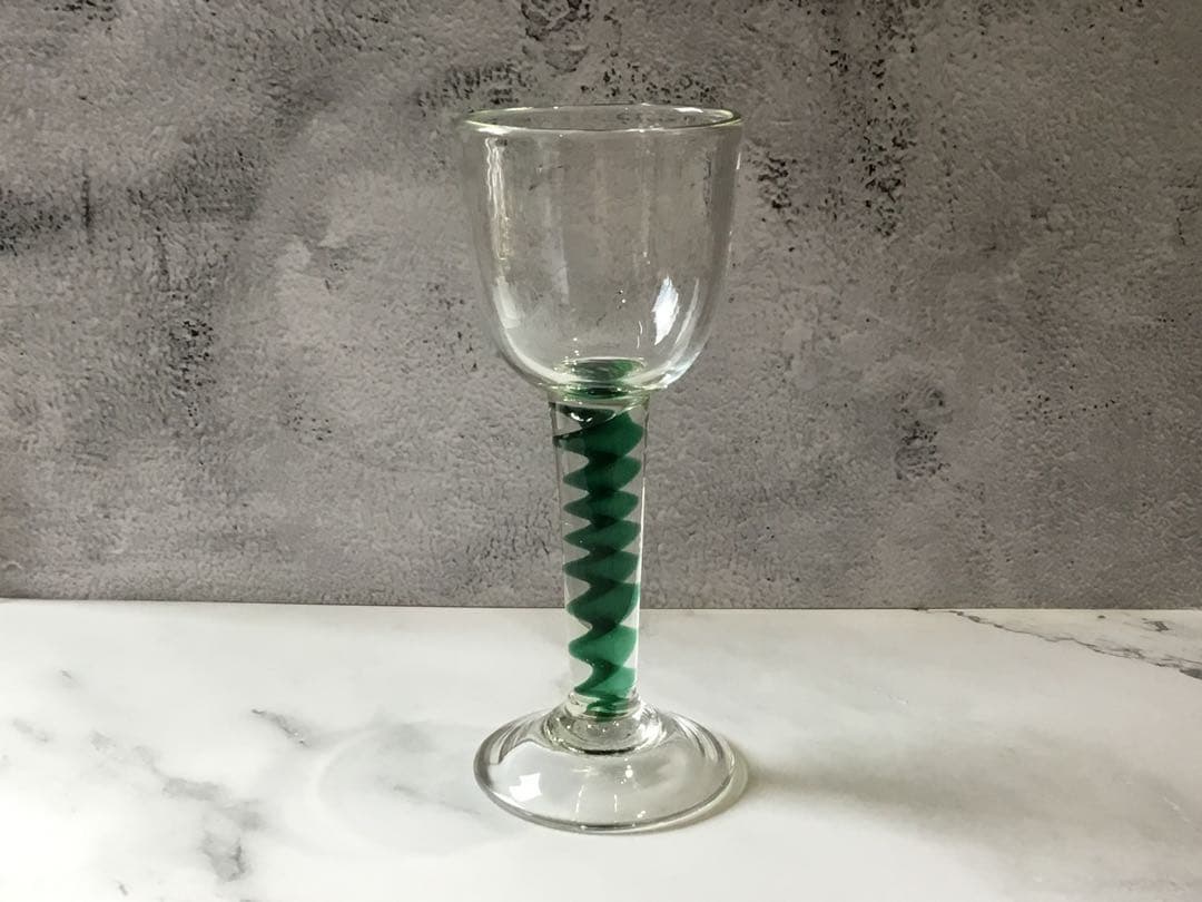 舩木倭帆（ふなきしずほ）作　ツイストガラスワイングラス