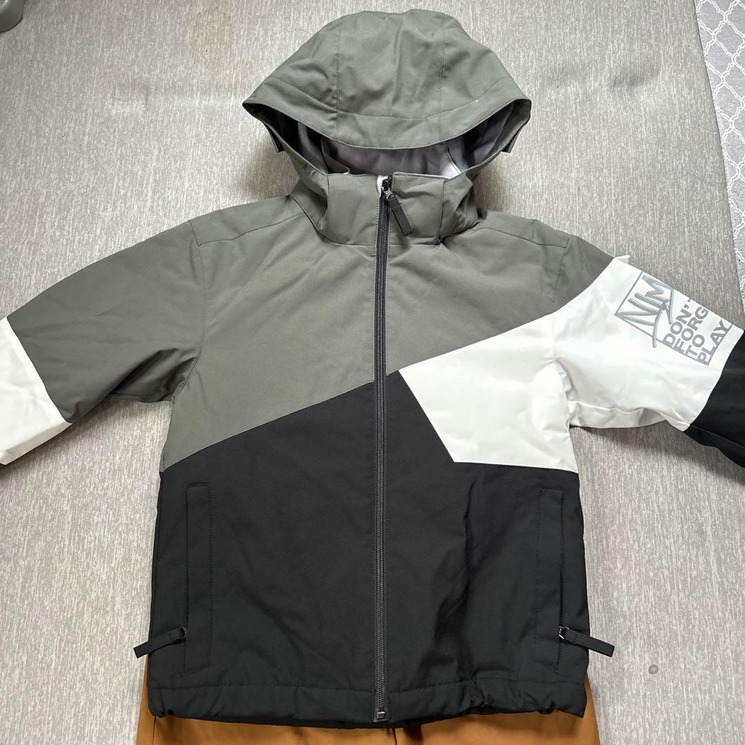 ★美品★nima スキー　スノーボード　ウェア　140 上下