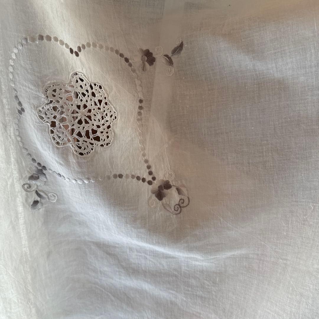 SALE❣️フランスアンティークஐ⋆*花柄とドイリー刺繍のクロスஐ