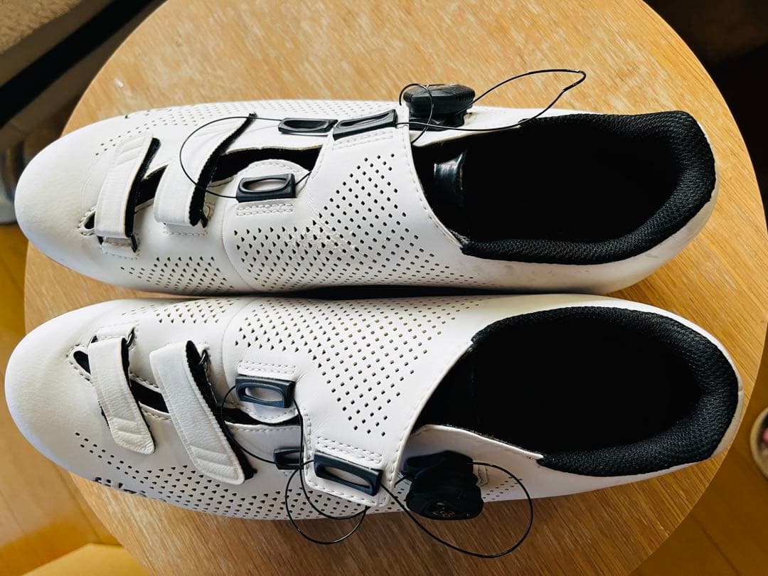 fi'zi:k クリンチングシューズ ホワイト(箱無し)