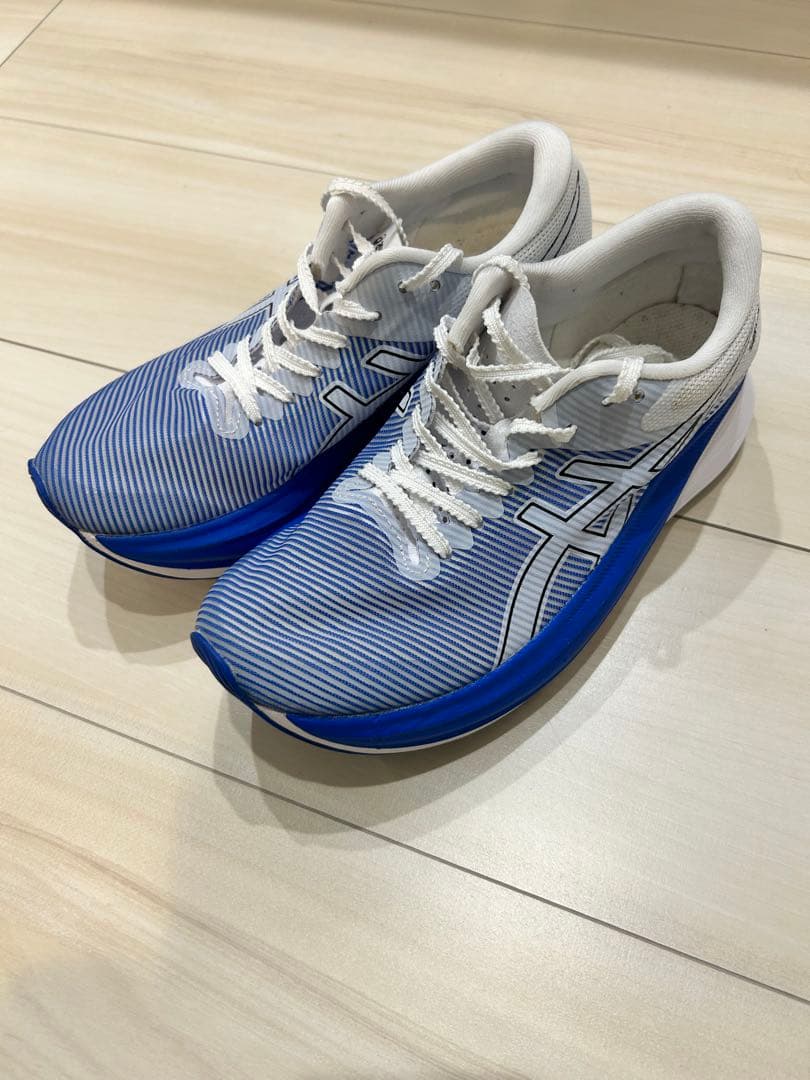 asics（アシックス）　S4 ランニングシューズ　　 22.5cm