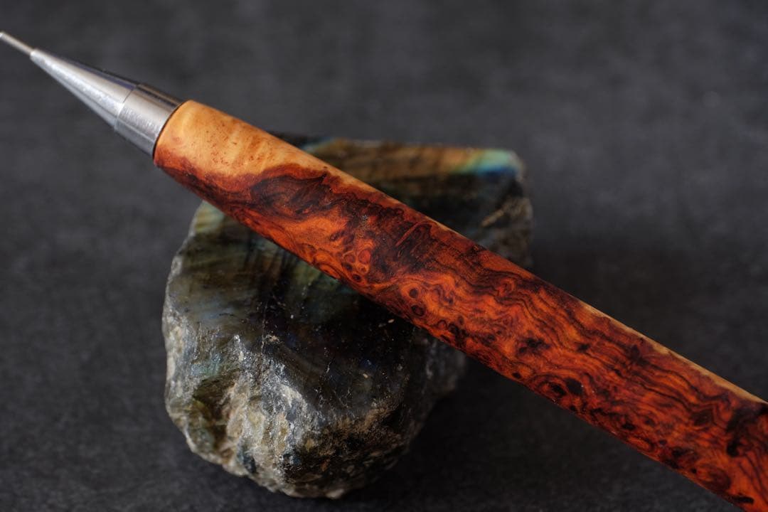 PG5木軸カスタム0213　高村杢工房 製図用シャープペンシル　極上花梨瘤紅白