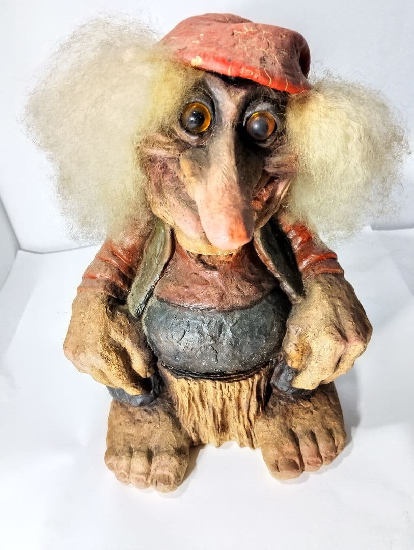 ノルウェートロール人形