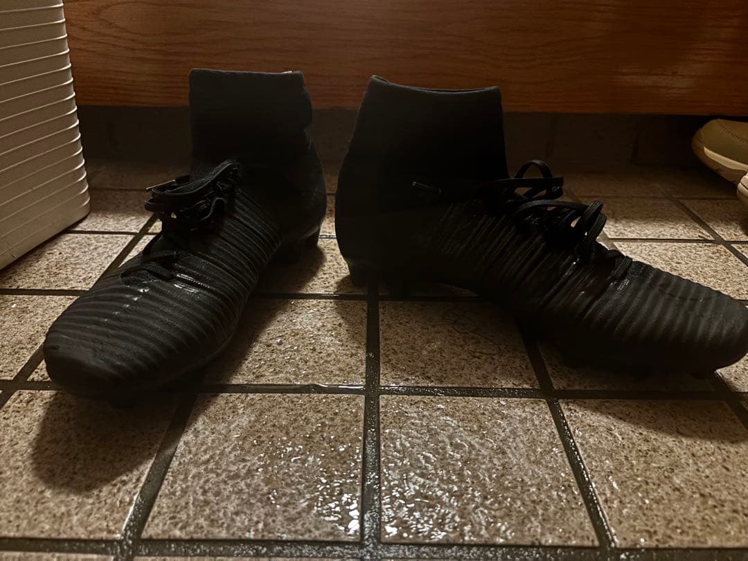 【激レア】 海外輸入品NIKE マーキュリアルスーパーフライv ブラック AG